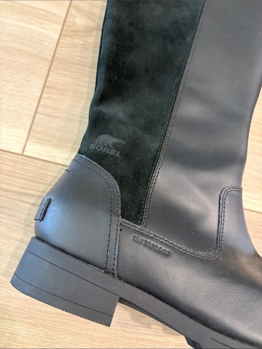 Sorel tall black boots size 5